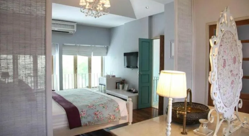 Bed in Baan Hmon-Oon