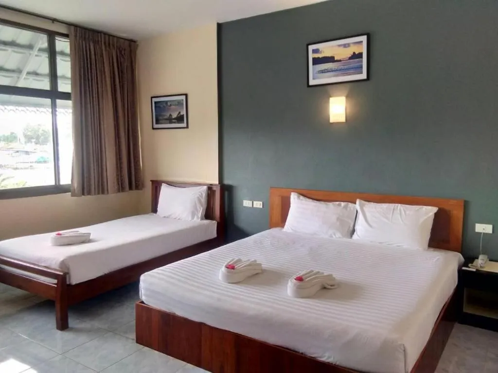 Bed in Krabi Grand Place Hotel