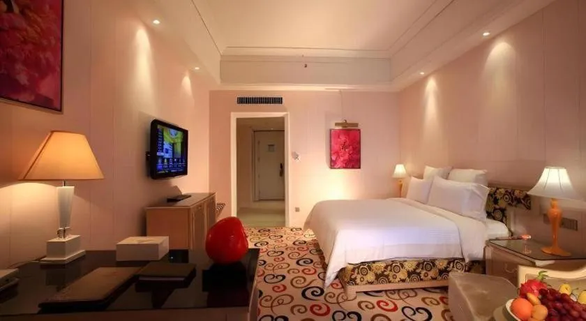 Bed in Babylon Hotel