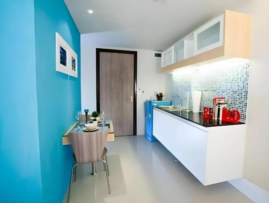 R-Con Blue Ocean Hotel