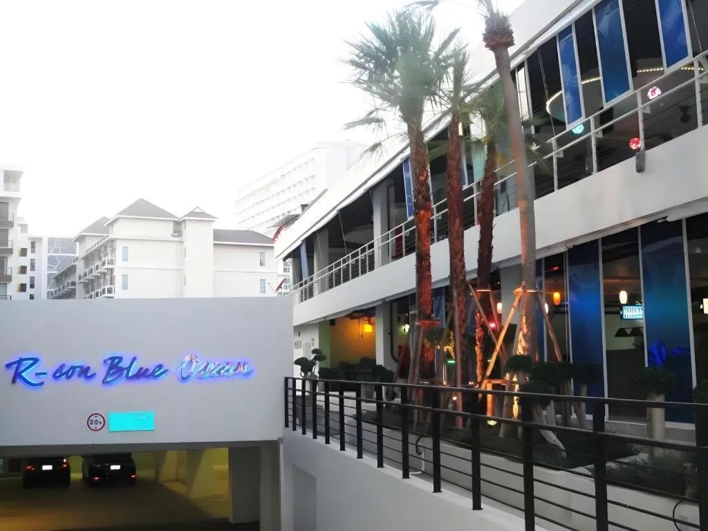 R-Con Blue Ocean Hotel