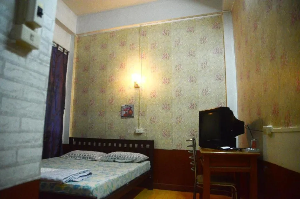 Bed in Chinawat Hotel