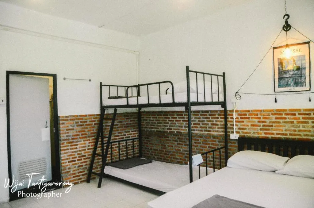 Bed in Chinawat Hotel