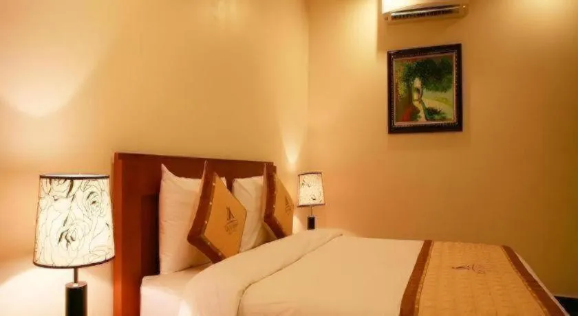 Bed in Duy Anh Hotel