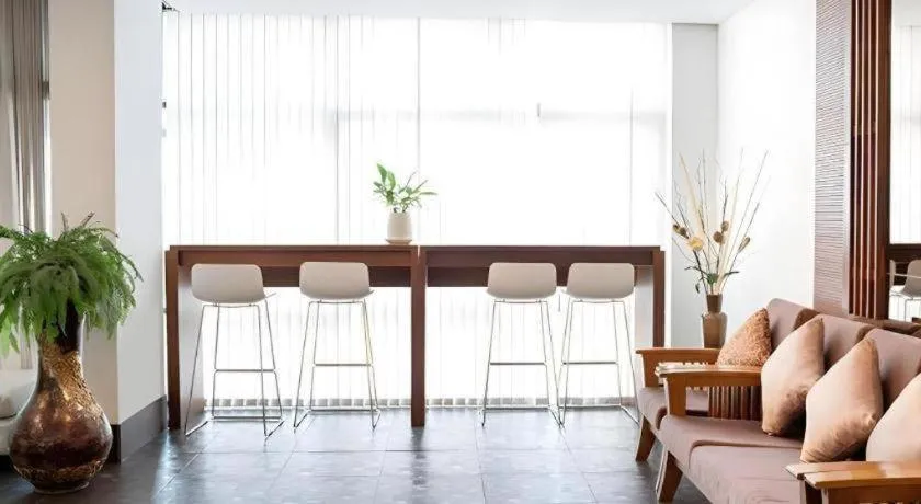 B2 Bangkok Srinakharin Boutique & Budget Hotel