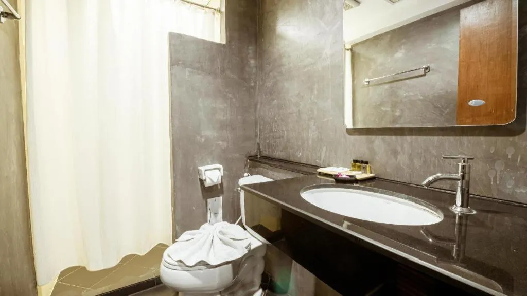 B2 Bangkok Srinakharin Boutique & Budget Hotel