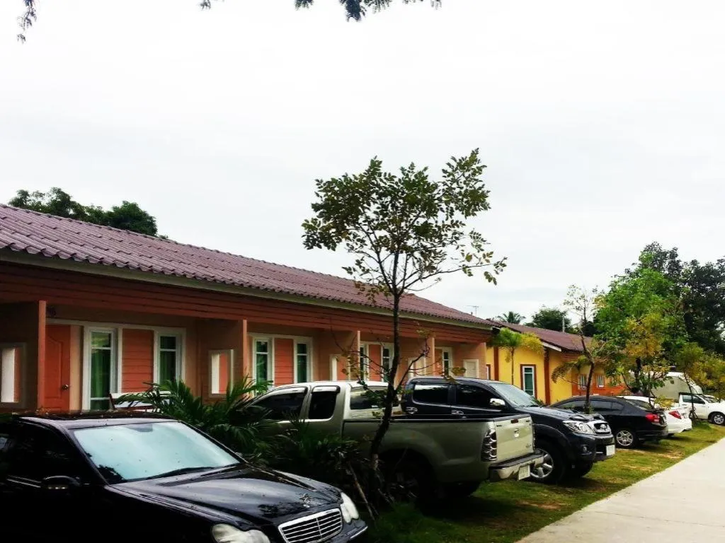 BanRai ChernMa Resort