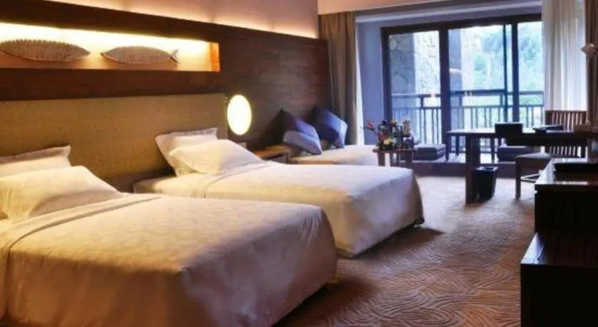 Bed in Chimelong Hotel