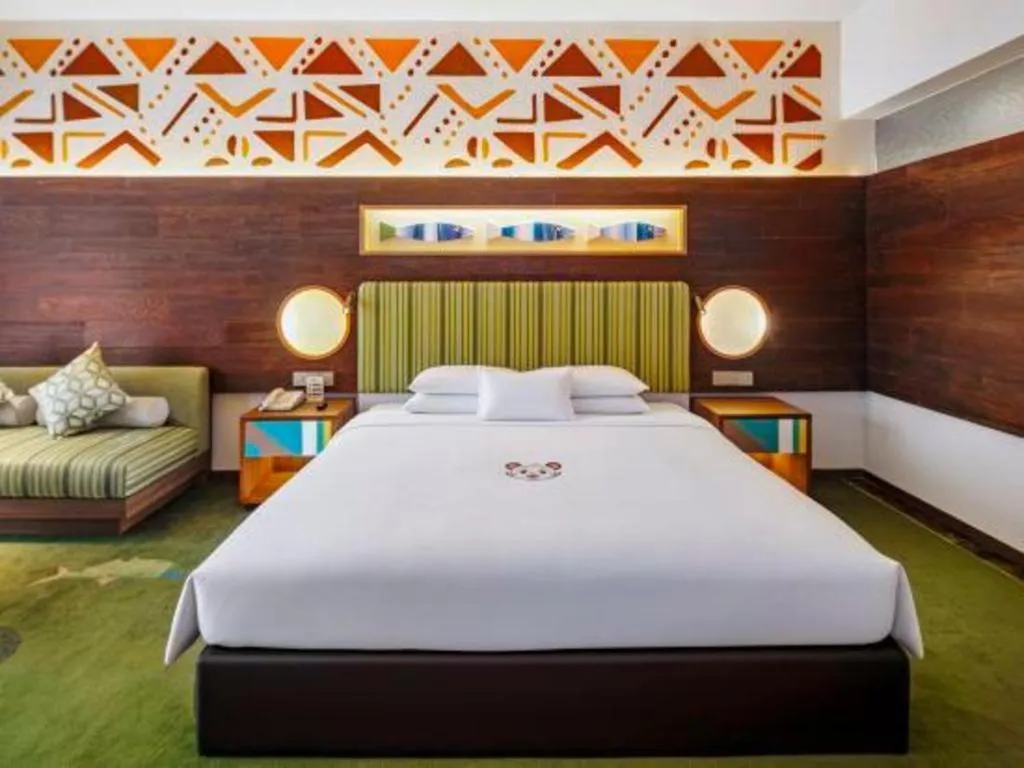 Bed in Chimelong Hotel