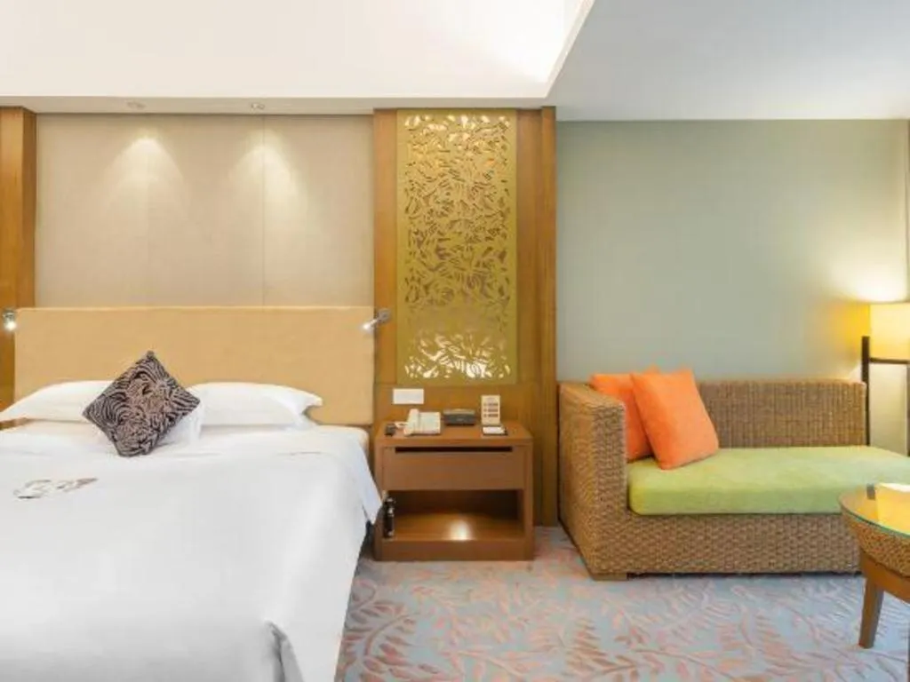 Bed in Chimelong Hotel