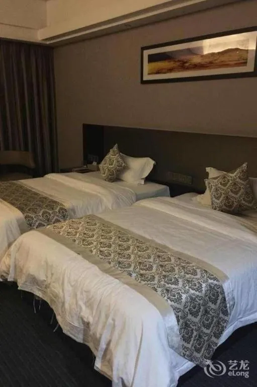 Bed in Chimelong Hotel