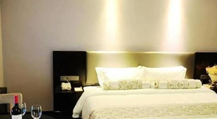 Bed in Chimelong Hotel