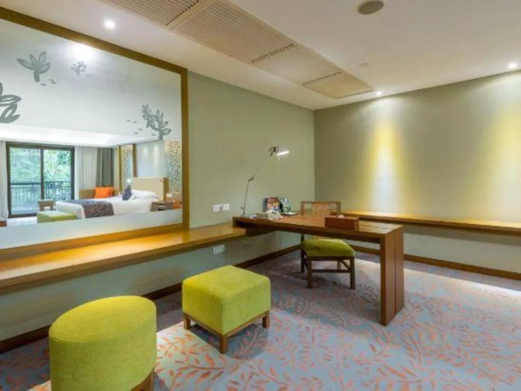 Bed in Chimelong Hotel