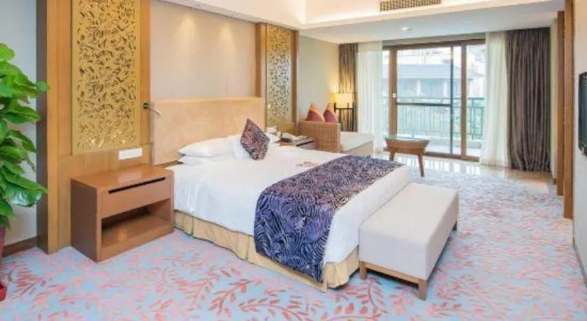Bed in Chimelong Hotel