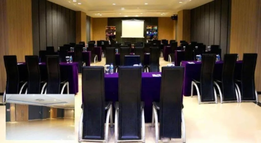 Orchardz Hotel Gajah Mada