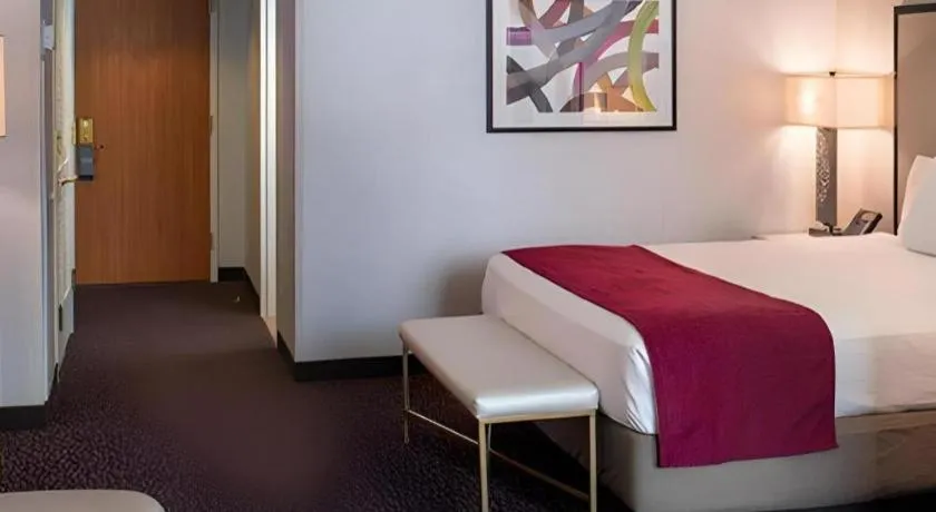 Bed in Suncoast Hotel and Casino