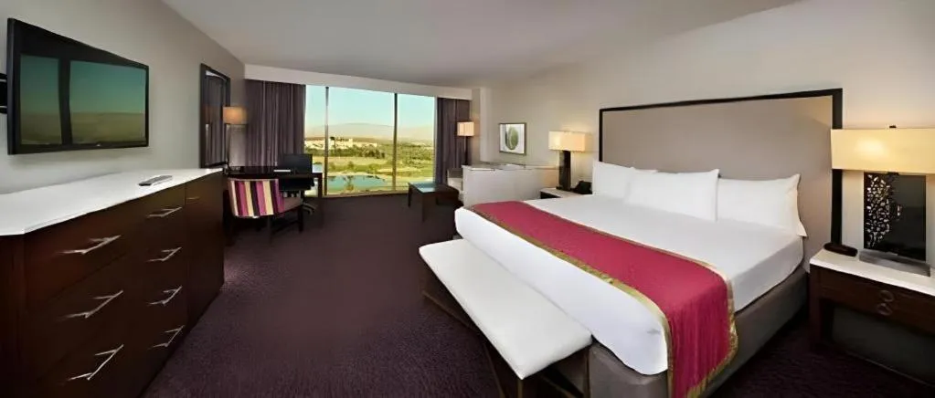 Bed in Suncoast Hotel and Casino