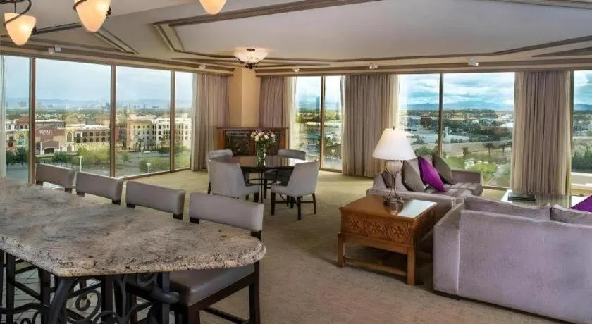 Suncoast Hotel and Casino