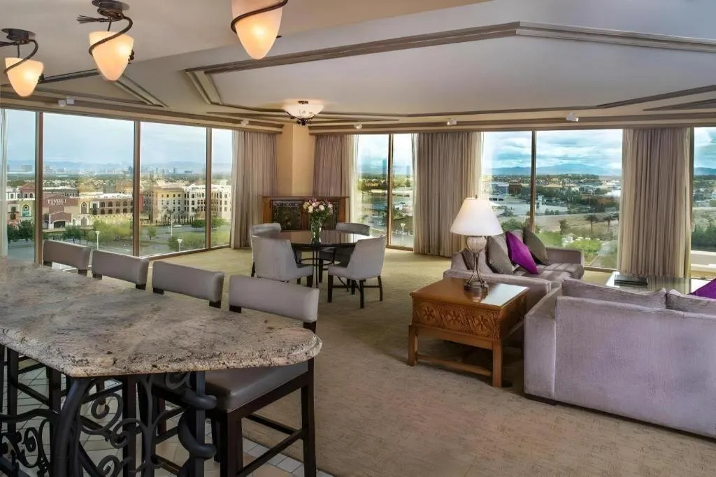 Suncoast Hotel and Casino