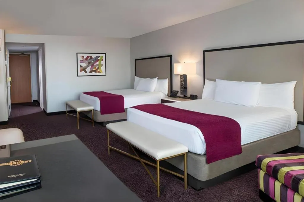 Bed in Suncoast Hotel and Casino