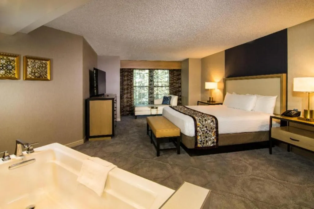 Bed in Sam's Town Hotel and Gambling Hall