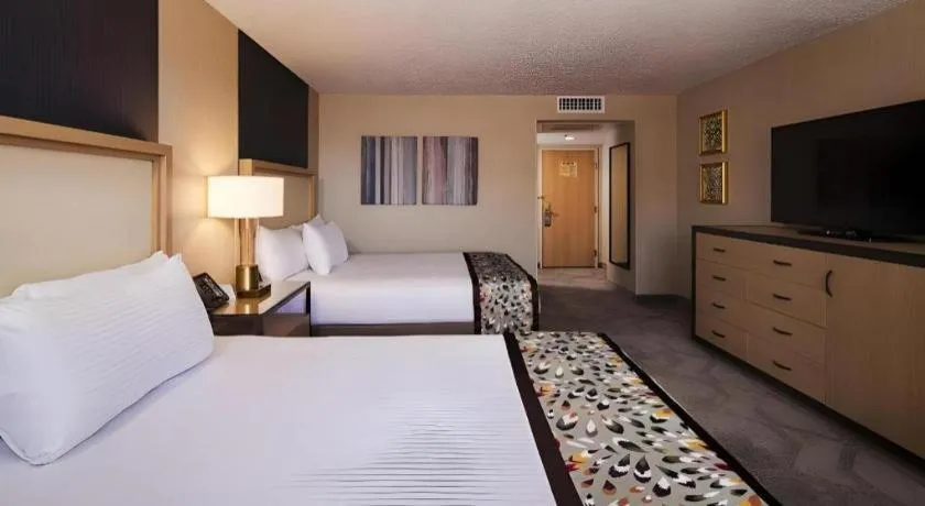 Bed in Sam's Town Hotel and Gambling Hall