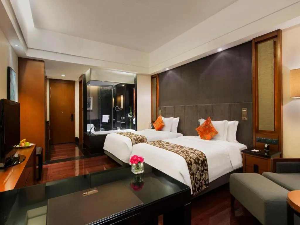 Bed in Worldhotel Grand Dushulake Suzhou