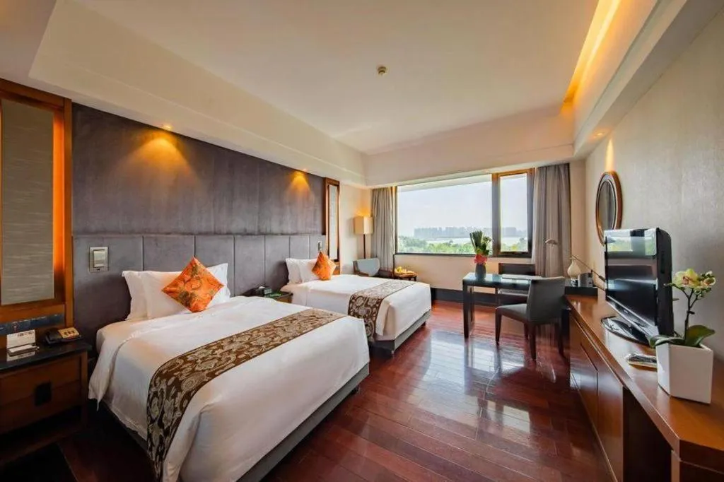 Bed in Worldhotel Grand Dushulake Suzhou