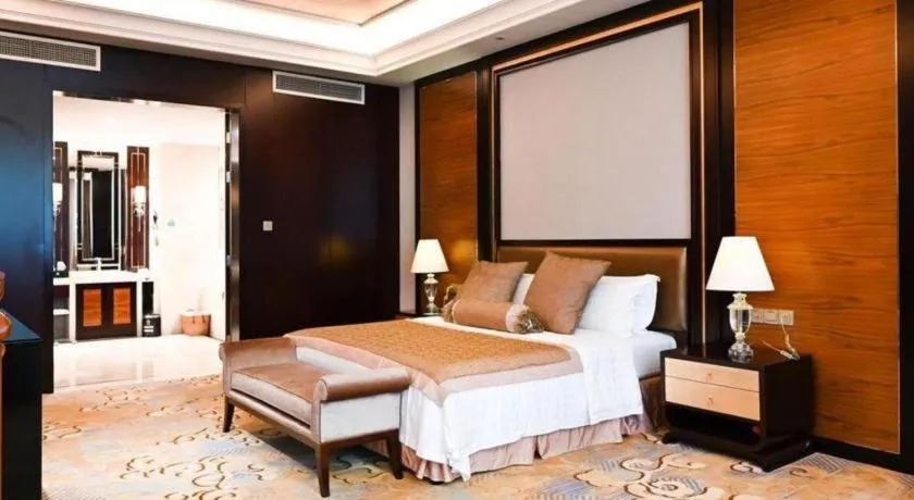 Bed in Royal Tulip Hotel Zhujiajiao Shanghai