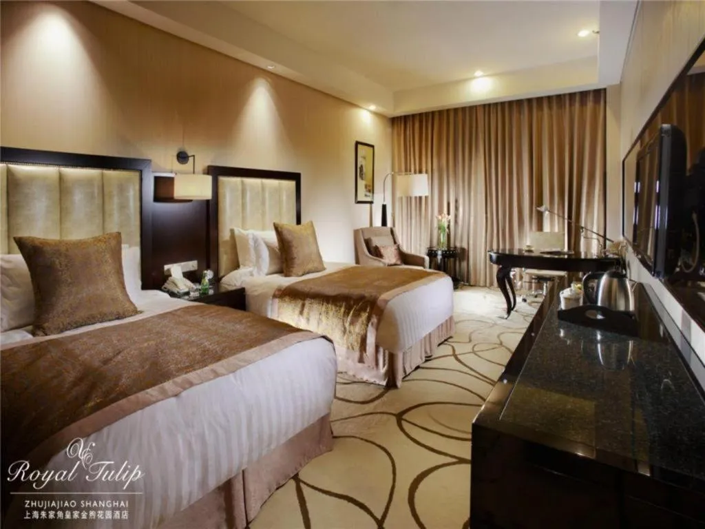 Bed in Royal Tulip Hotel Zhujiajiao Shanghai