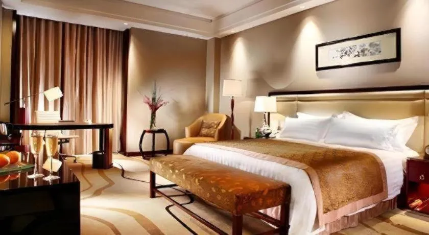 Bed in Royal Tulip Hotel Zhujiajiao Shanghai