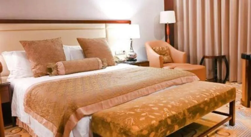 Bed in Royal Tulip Hotel Zhujiajiao Shanghai