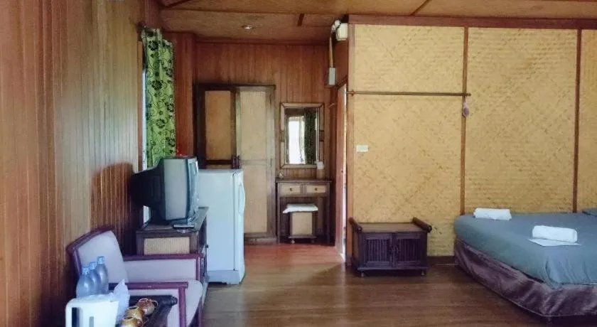 Bed in Indie House @ Maerim