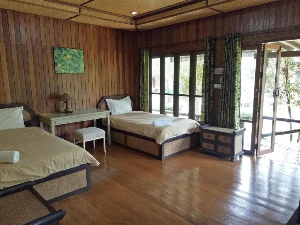 Bed in Indie House @ Maerim