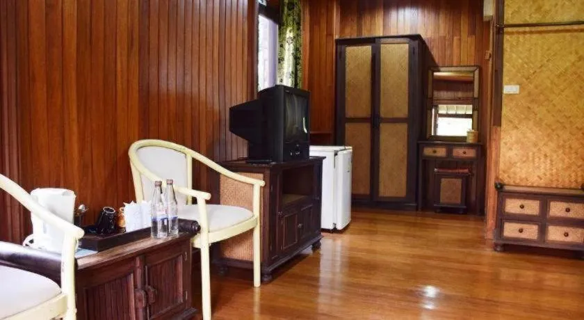 Indie House @ Maerim