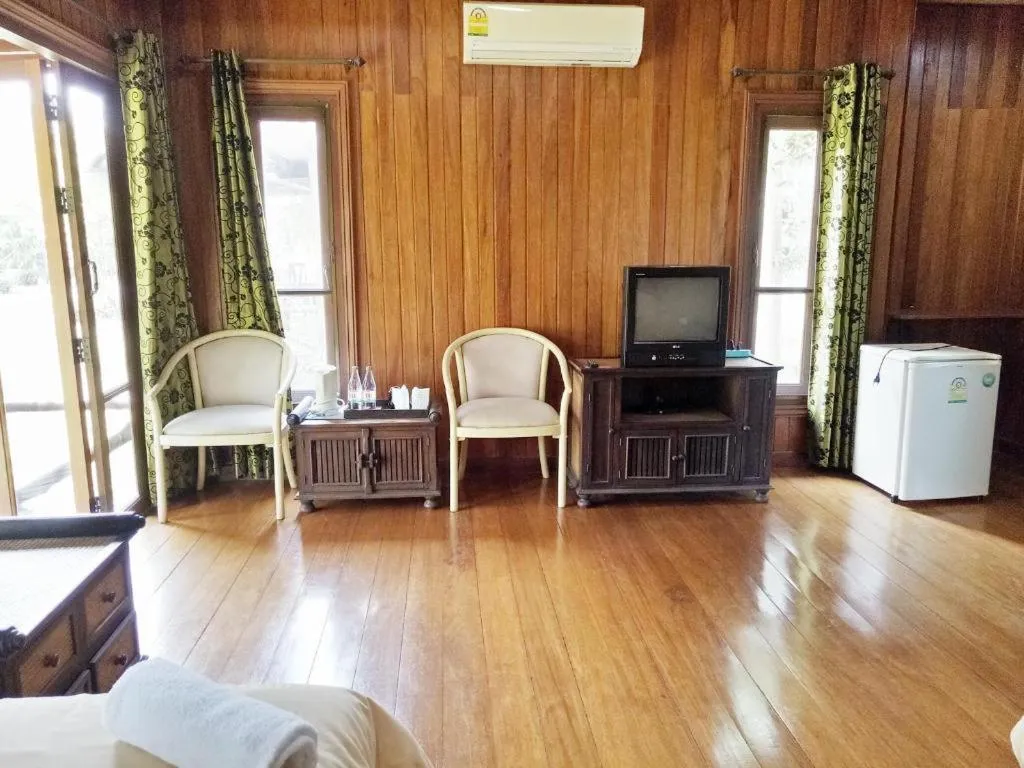 Indie House @ Maerim