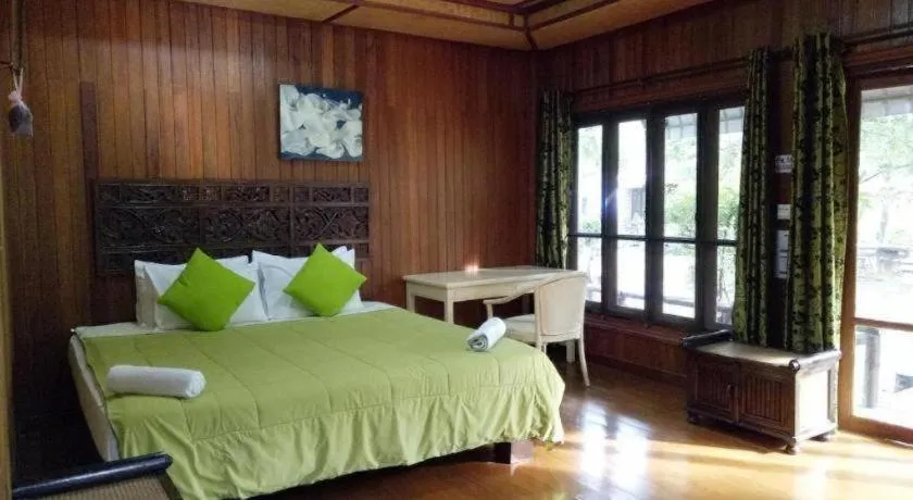 Bed in Indie House @ Maerim