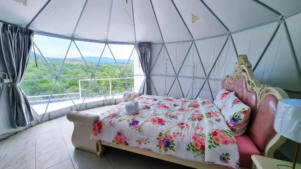 Bed in Kirirath Resort