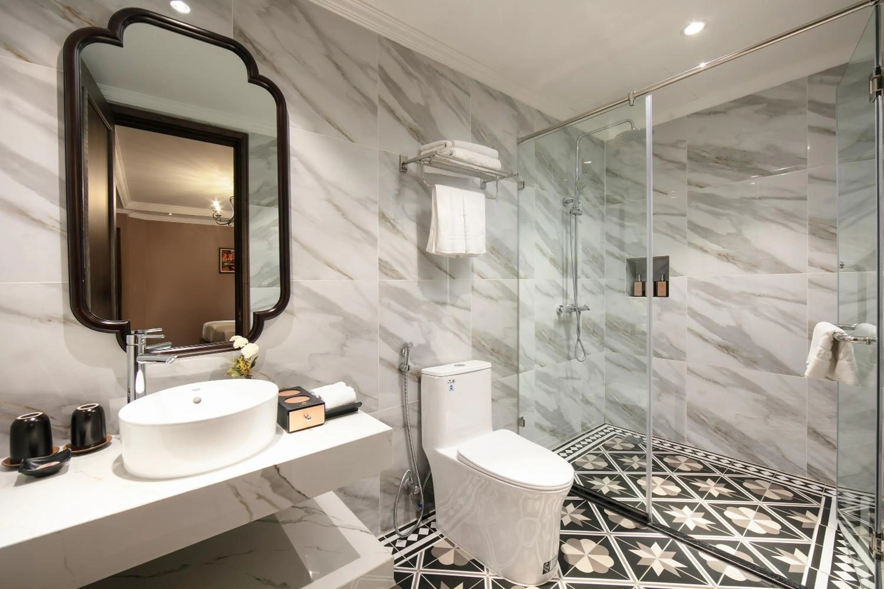 Shower in Acoustic Premium Hotel & Spa