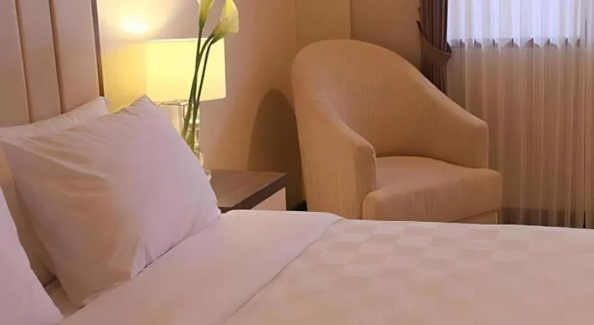 Bed in Bella Hotel Surabaya