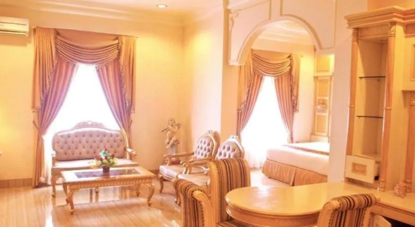 Bed in Hotel Grand Town