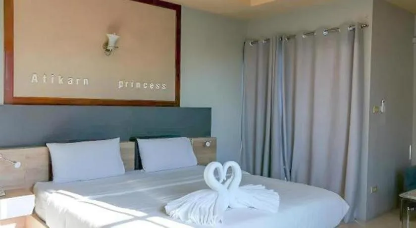 Bed in Atikarn Princess Hotel & Resort