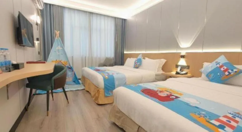 Bed in Zhenxing Hotel