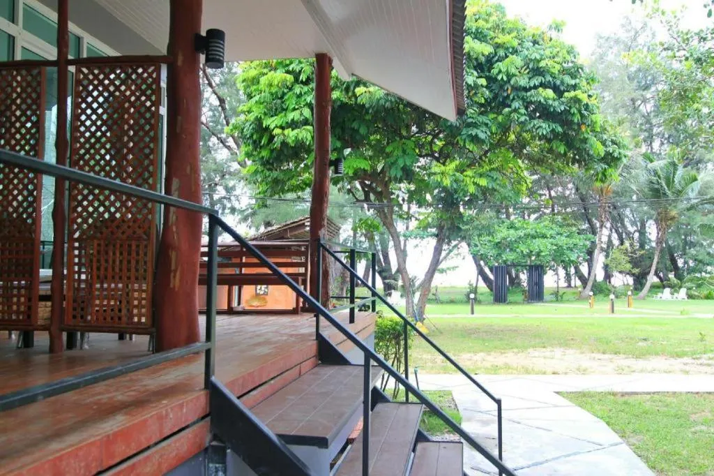 Baan Chao Mai Beach House