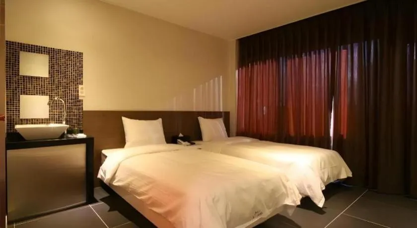 At Noon Hotel in Jeju