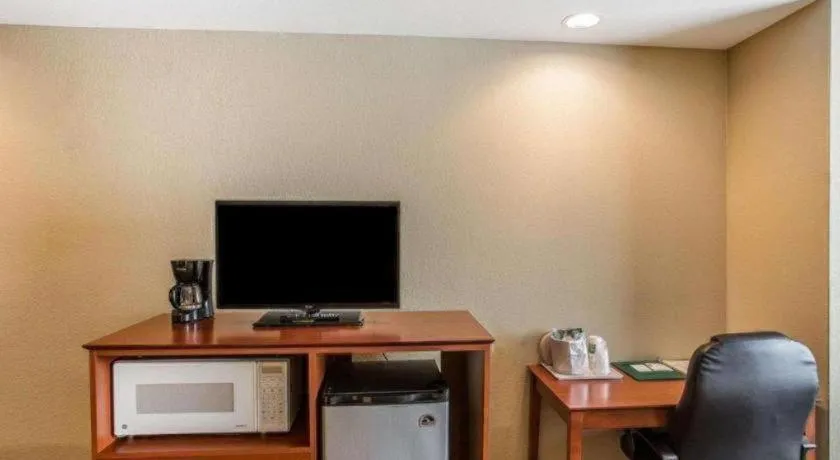 Quality Inn & Suites