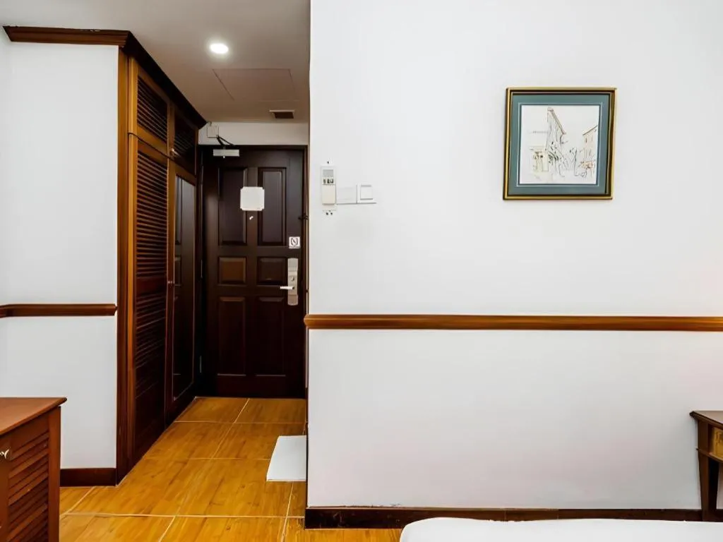 Four Chain View Hotel