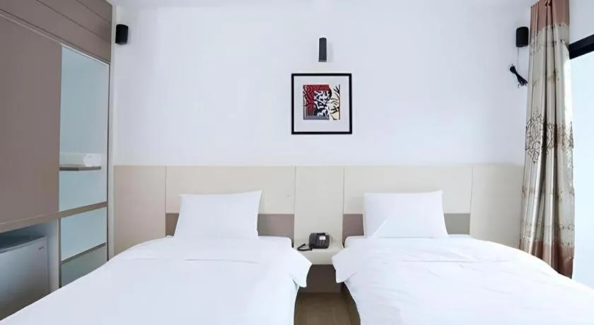 Bed in Siamgrand Hotel