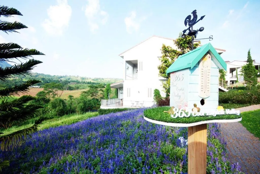 The Bluesky Resort @ Khao Kho