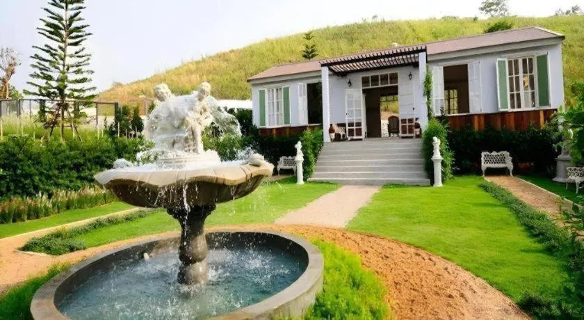 The Bluesky Resort @ Khao Kho